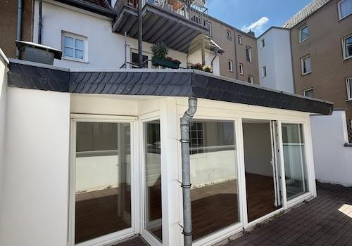Rückansicht mit gr. Terrasse