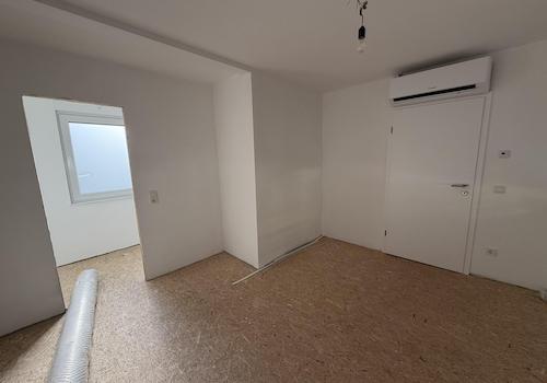 Schlafzimmer mit Ankleide