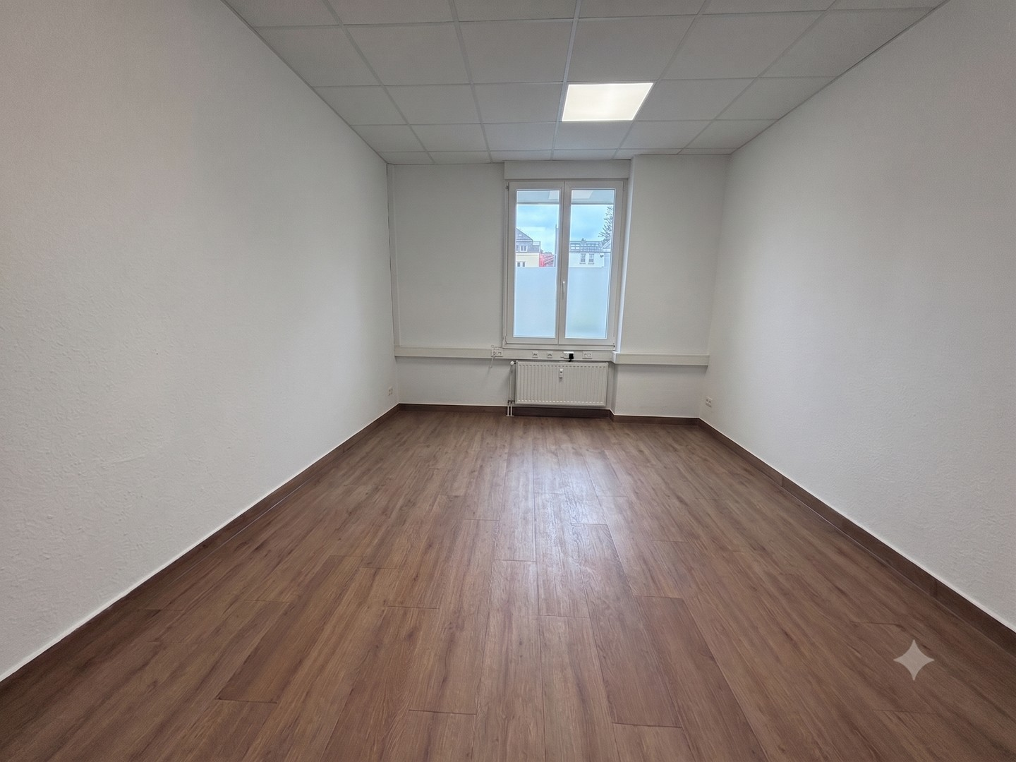 Büro 1