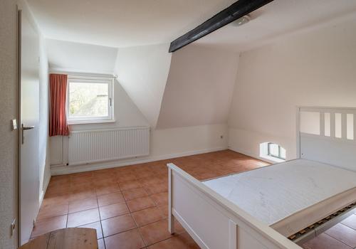 Zimmer 1 OG Whg. 1