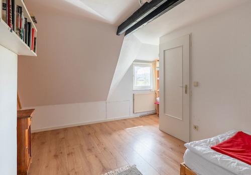 Zimmer 2 OG Whg. 1