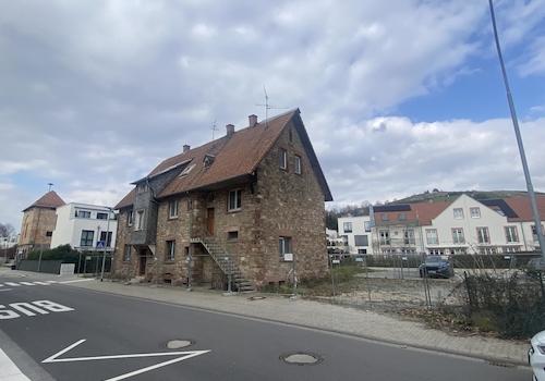SÜD - OST - Straßenansicht