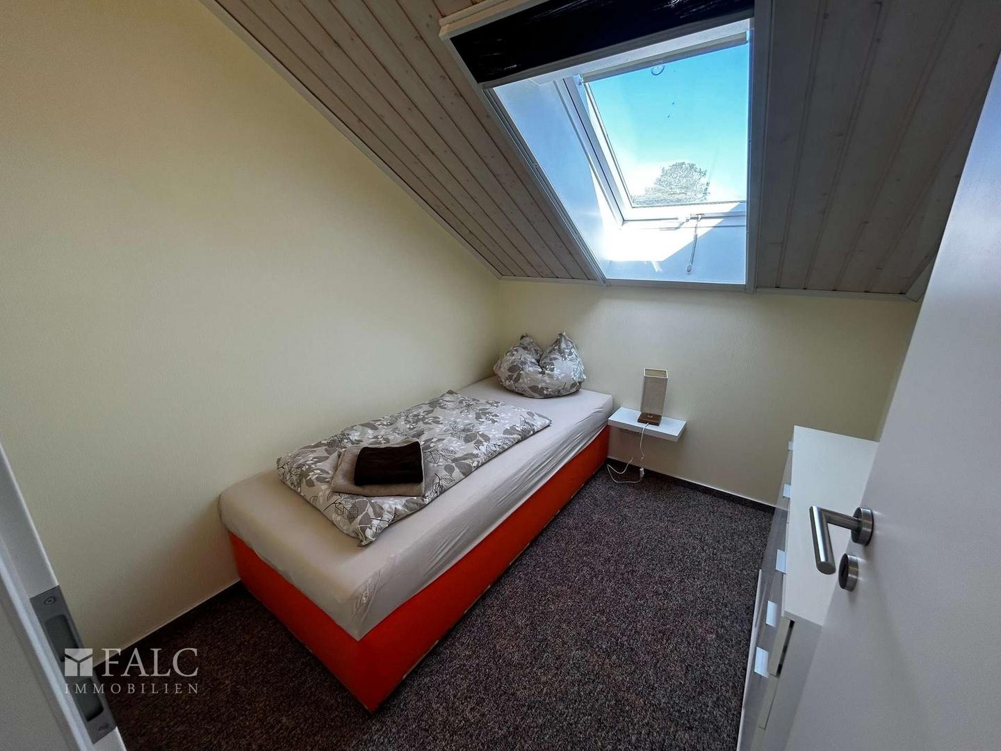 Schlafzimmer 3 Dachgeschoss