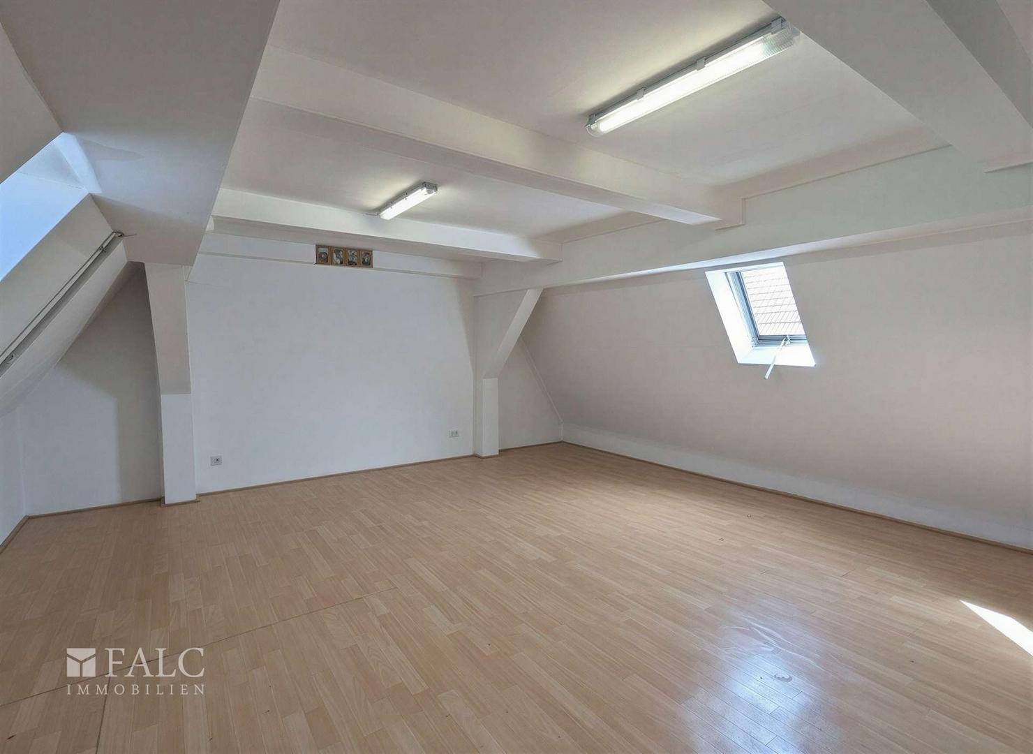 Wohnung 2 DG Zimmer I - (KI generiert)