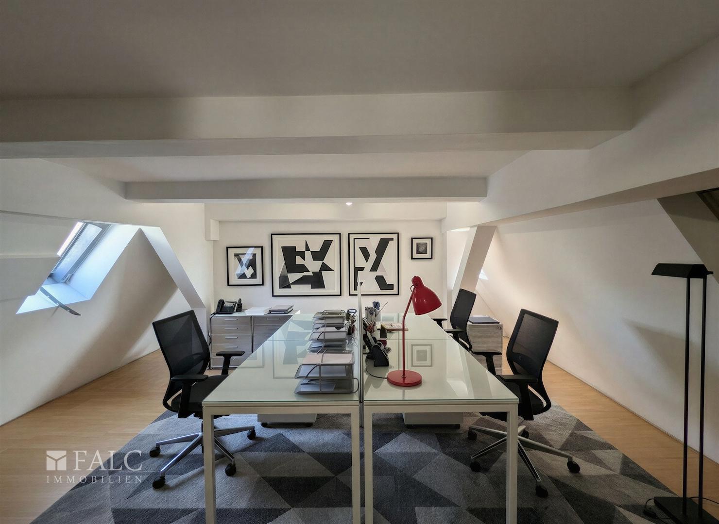 Wohnung 2 DG Büro - (KI generiert)
