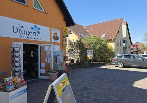 Drogerie in Straße ggü des MFH
