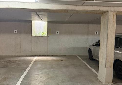 Tiefgaragenstellplatz