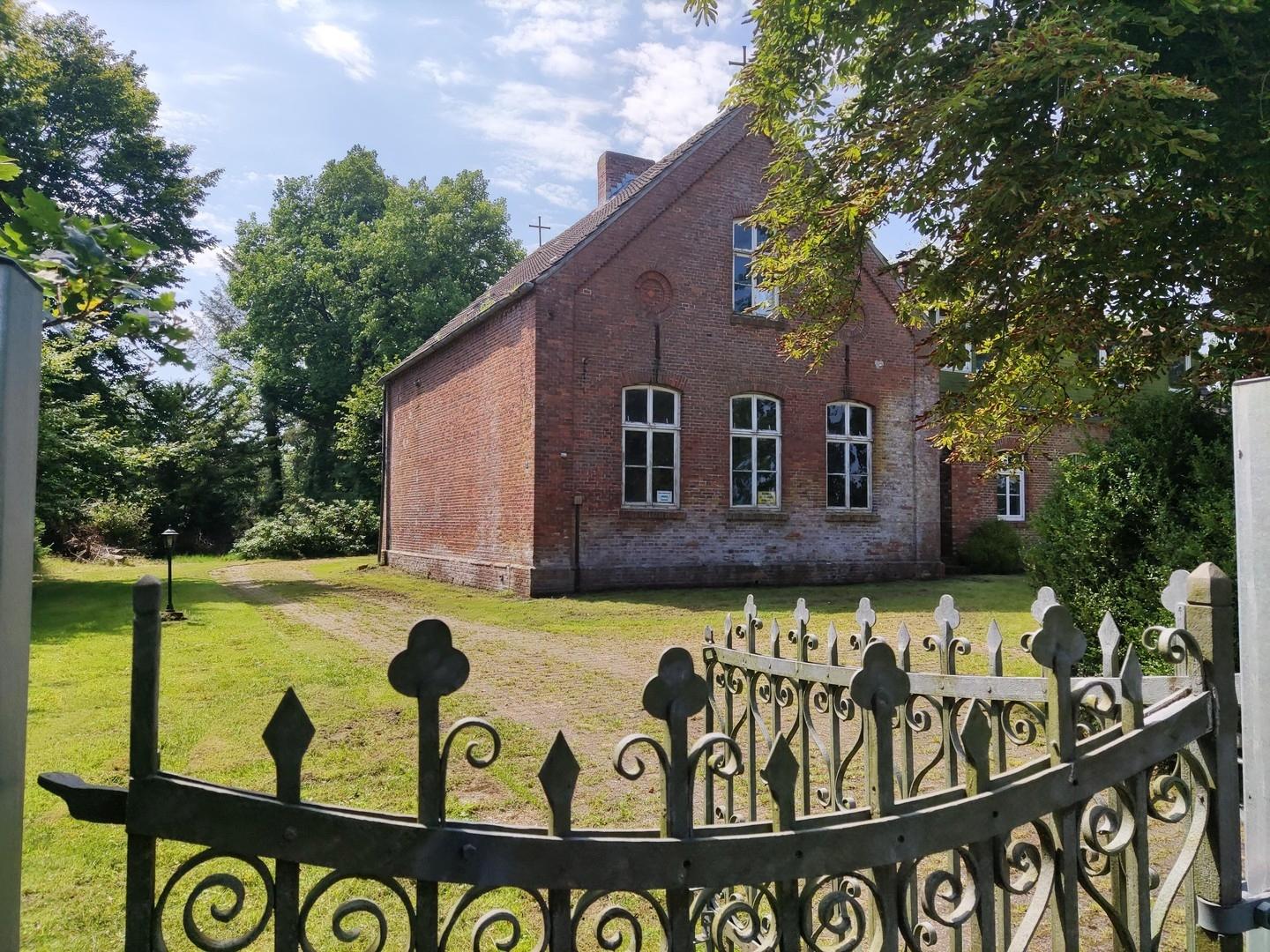 Ehemaliges Schulgebäude