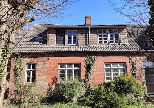 Ehemaliges Schulgebäude