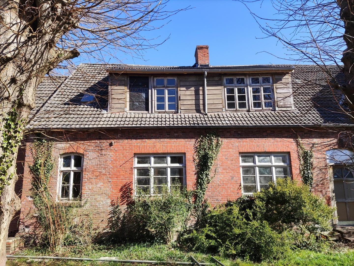 Ehemaliges Schulgebäude