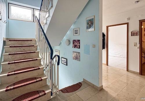 EG Treppe zum OG