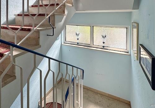 EG Treppe zum Untergeschoss
