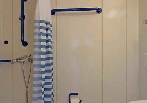 Bad-Dusche-WC