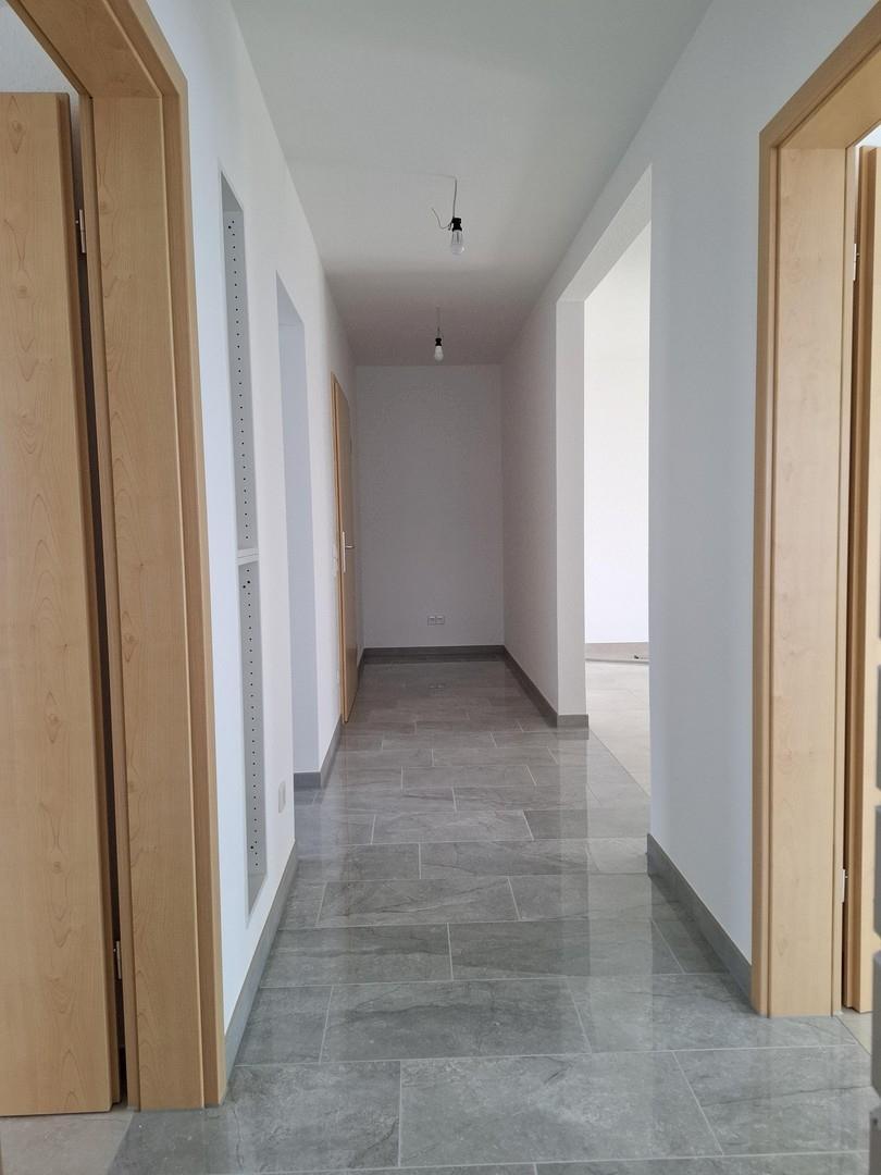 Flur Richtung Wohnungstür