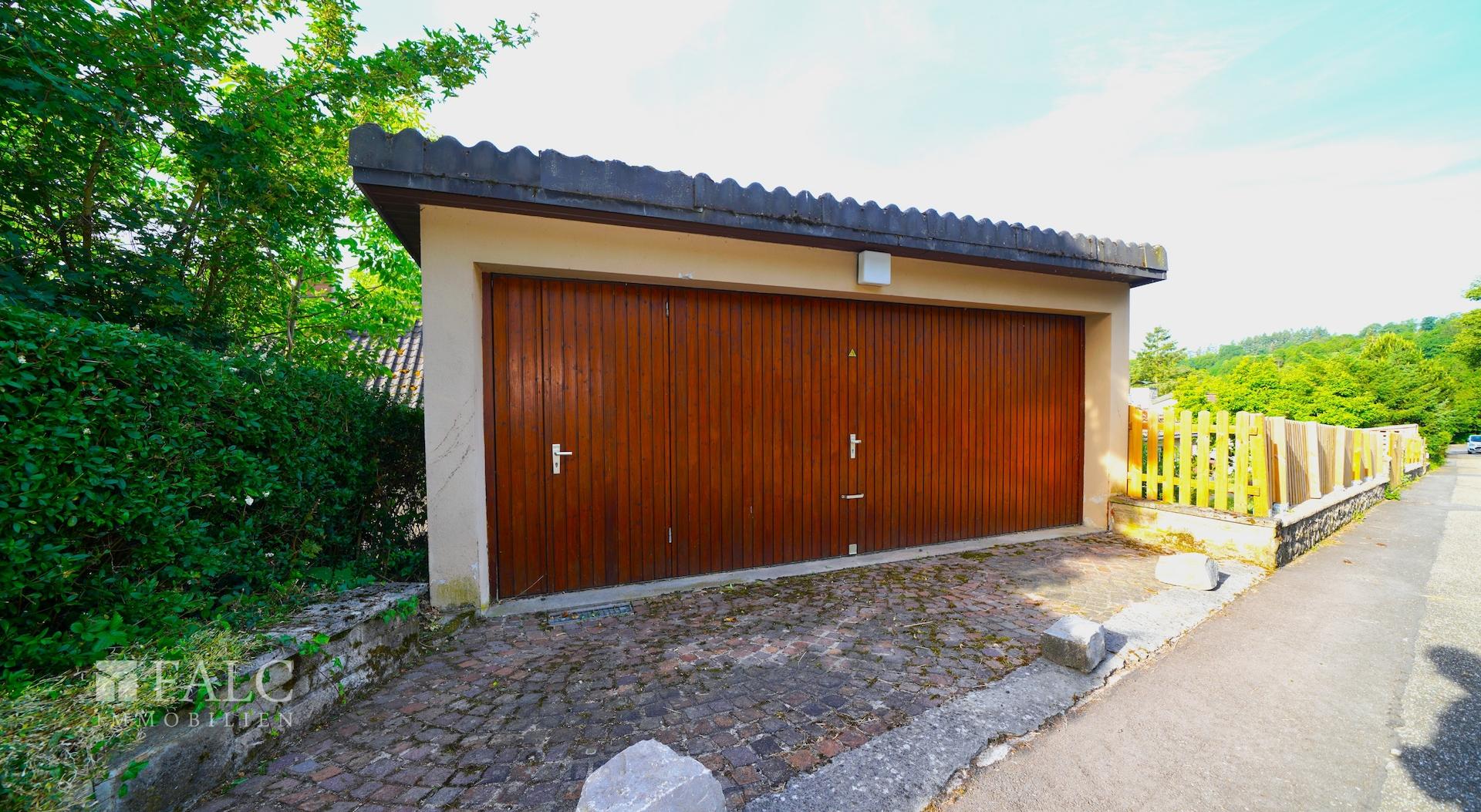 Doppelgarage Obere Einfahrt