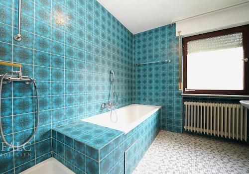 Badezimmer EG rechts