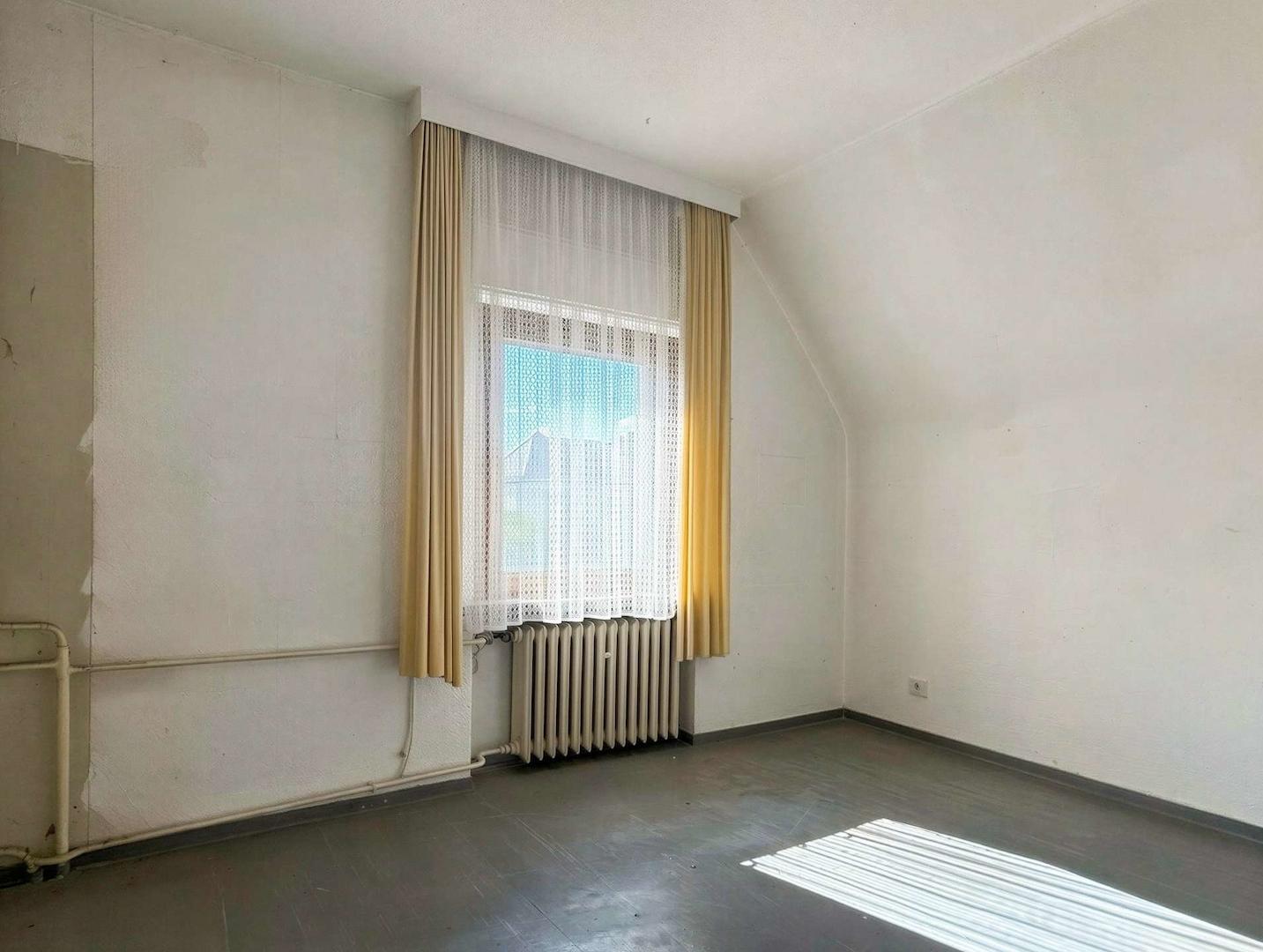 Gäste-/ Arbeitszimmer im OG