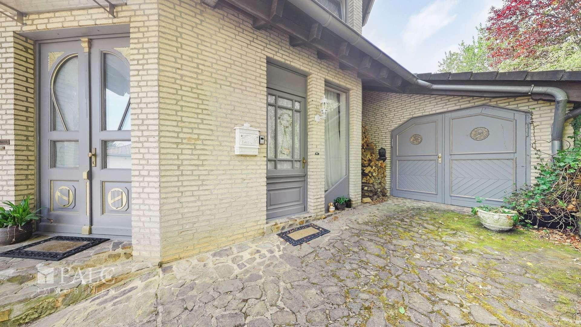 Hauseingang/Garage