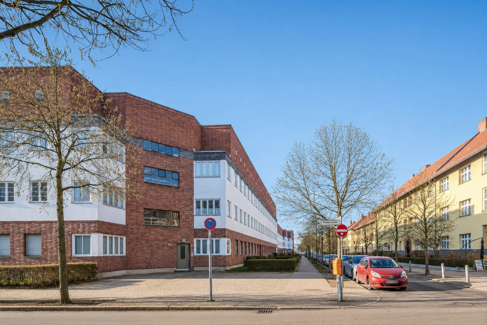 Mehrfamilienhaus