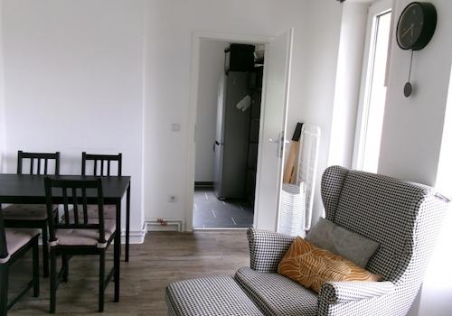 Wohn-Schlafzimmer (2)