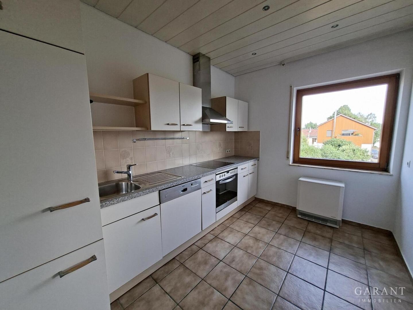 Küche mit Fensterblick