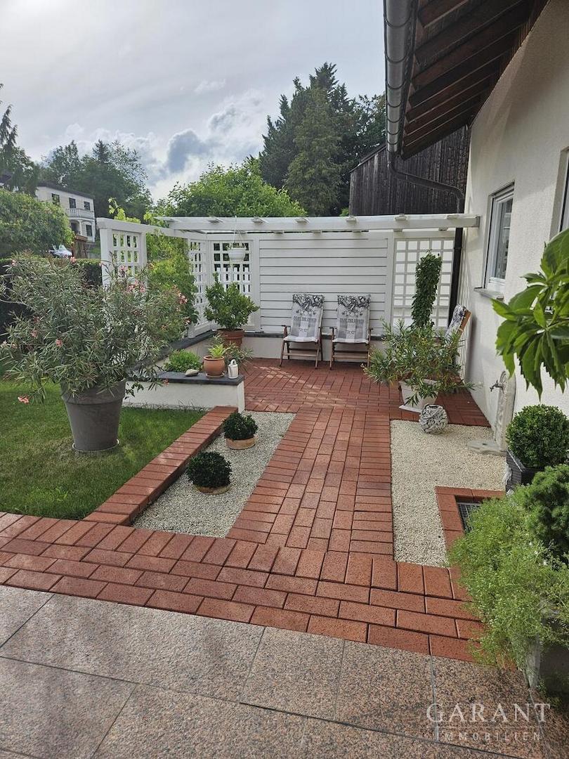 Vorgarten_Terrasse