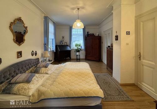 1 OG Schlafzimmer
