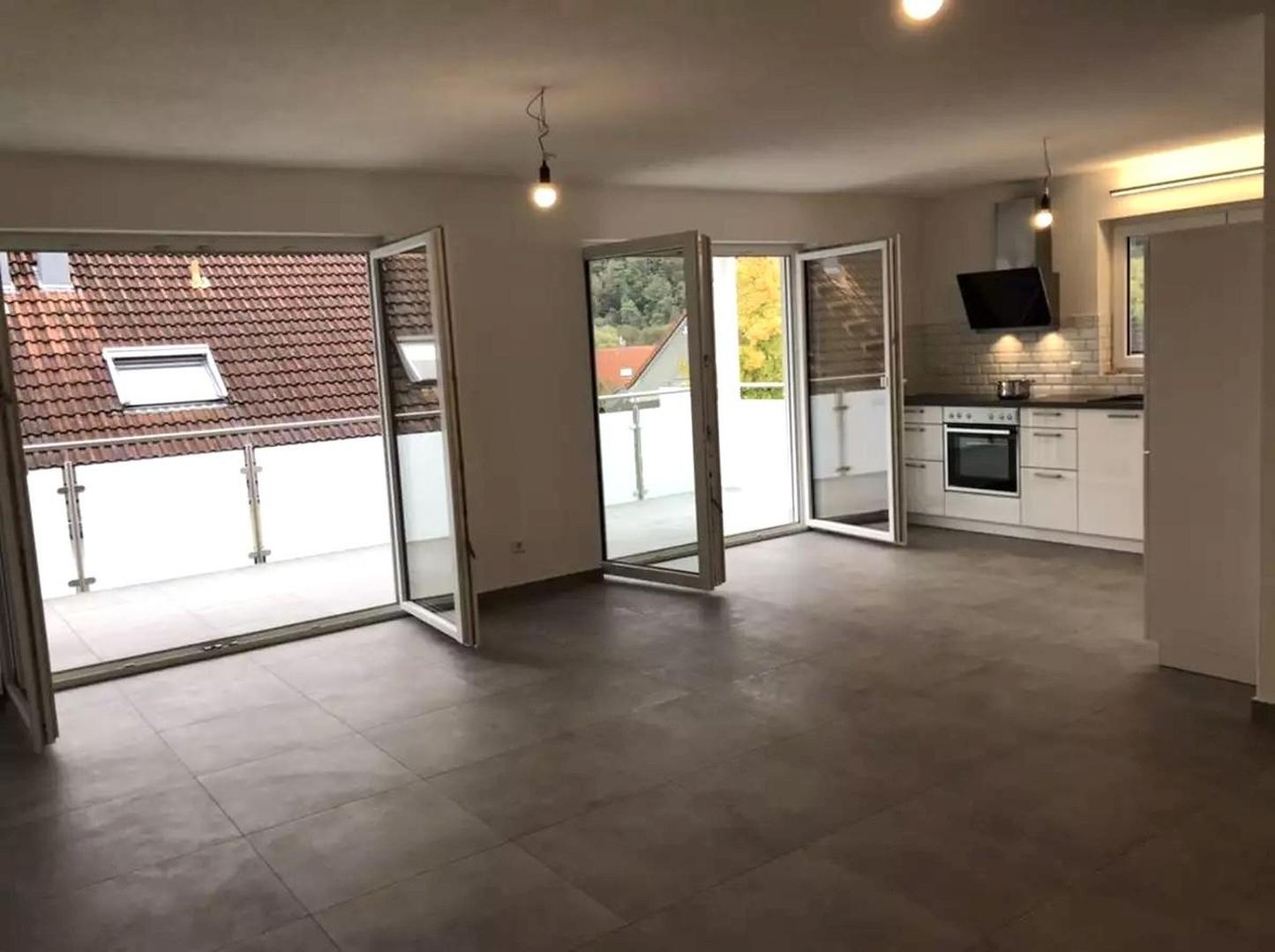 Blick Richtung Balkon/Küche