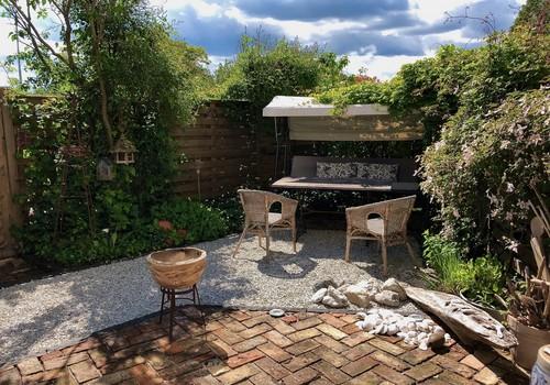 Kleine Terrasse Westen