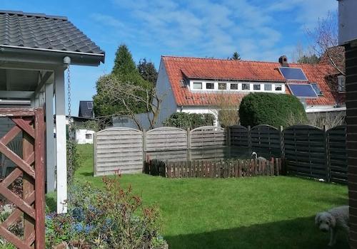 Garten mit Teich