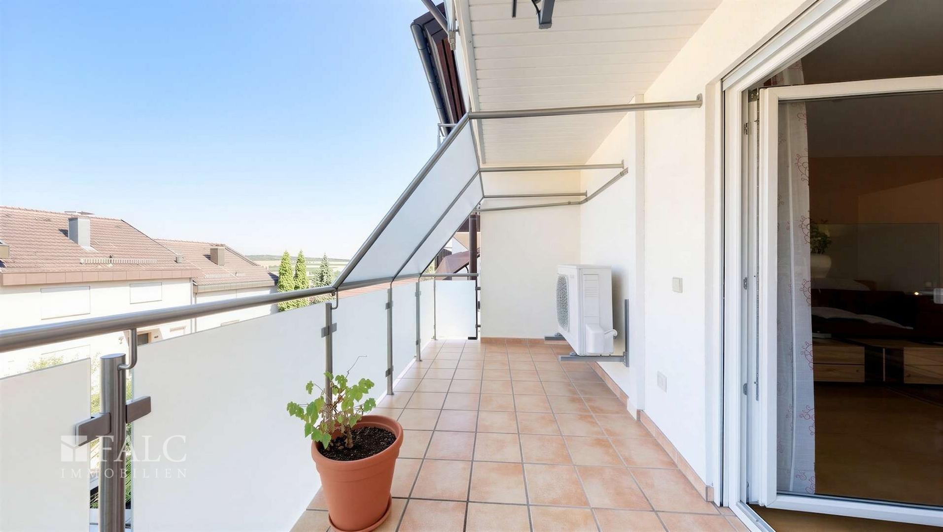 Balkon vom Wohnzimmer
