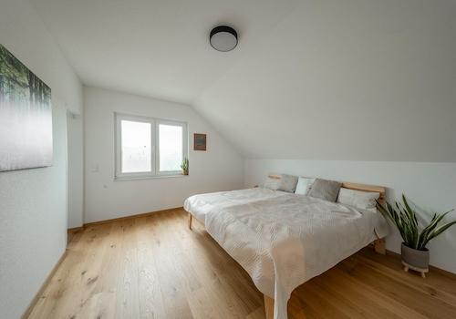 Schlafzimmer 1 OG