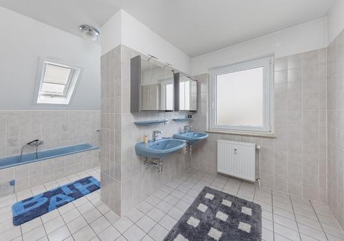 Hauptbadezimmer