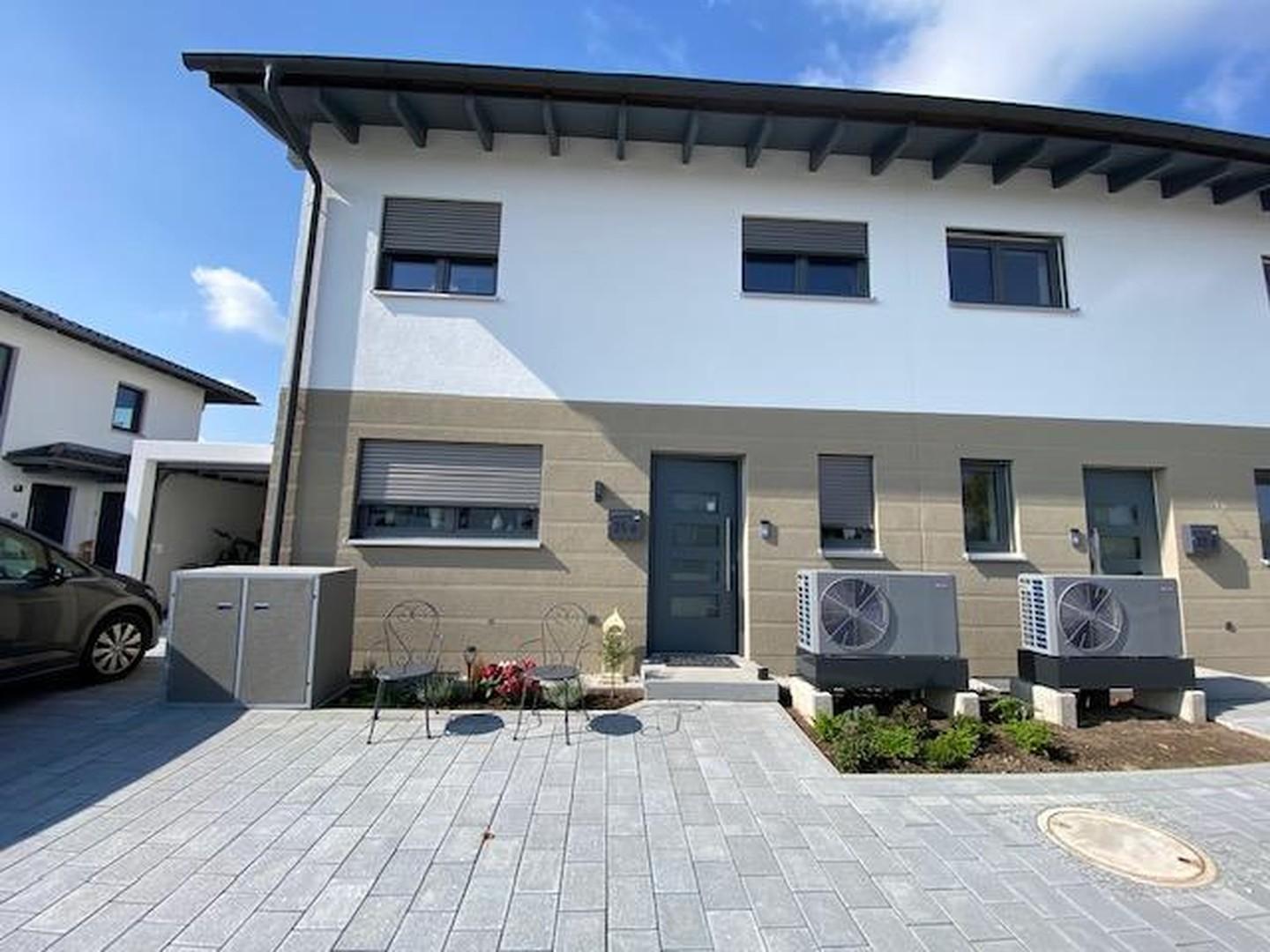 Moderne DHH, A+, KfW 40