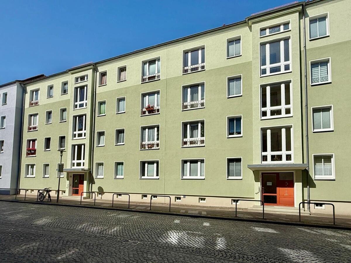 Straßenansicht