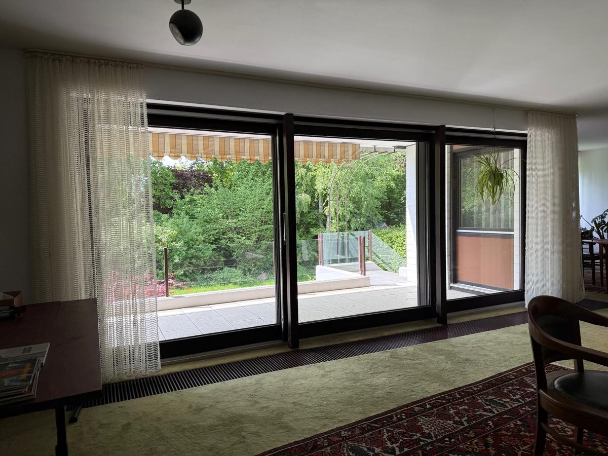 großes helles Wohn,- Esszimmer