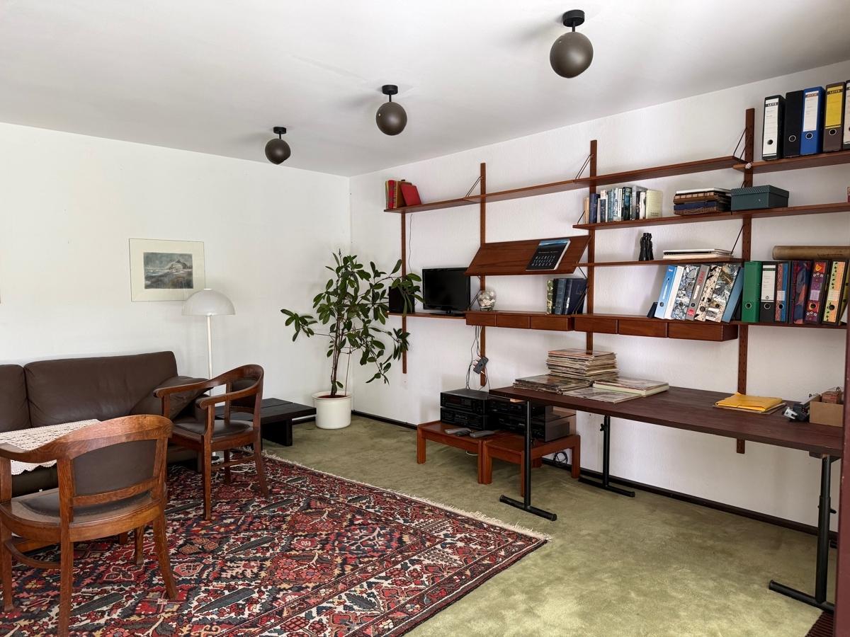 großes helles Wohn,- Esszimmer