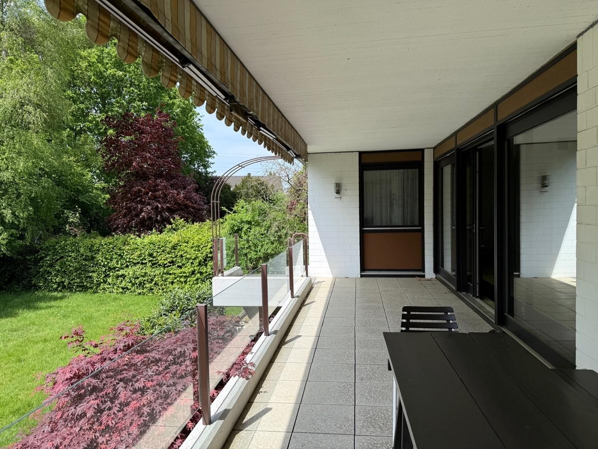 überdachter Balkon