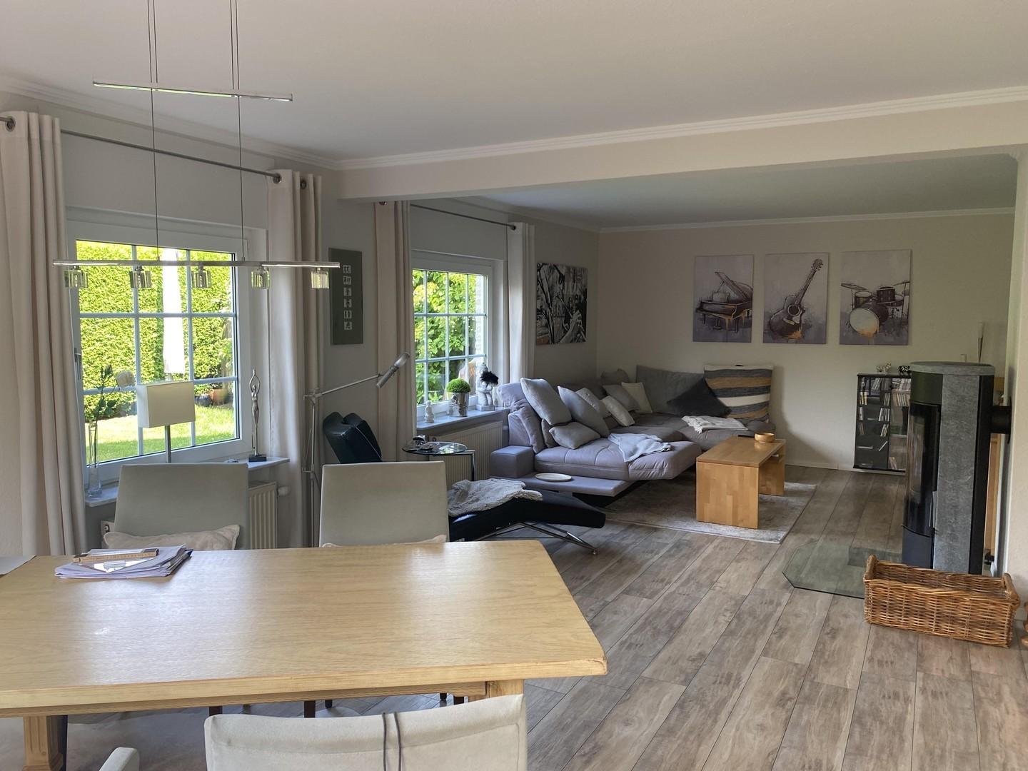 Wohnzimmer mit Kaminofen