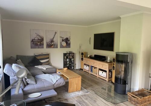 Wohnzimmer mit Mediabereich