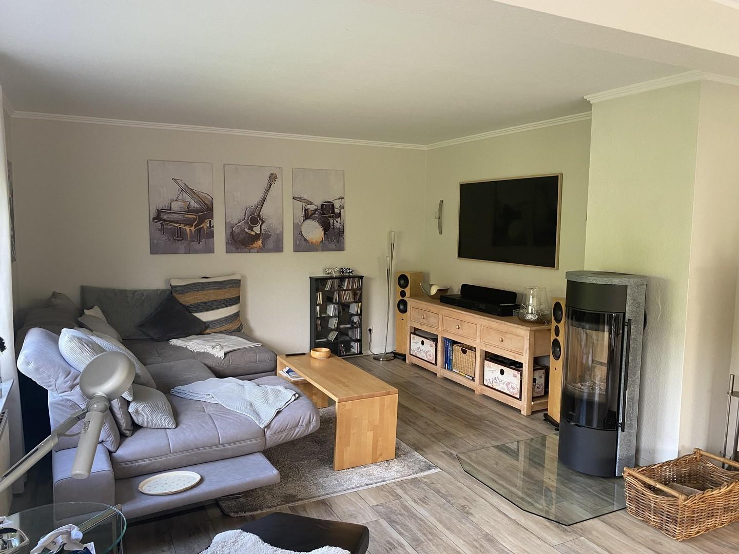 Wohnzimmer mit Mediabereich