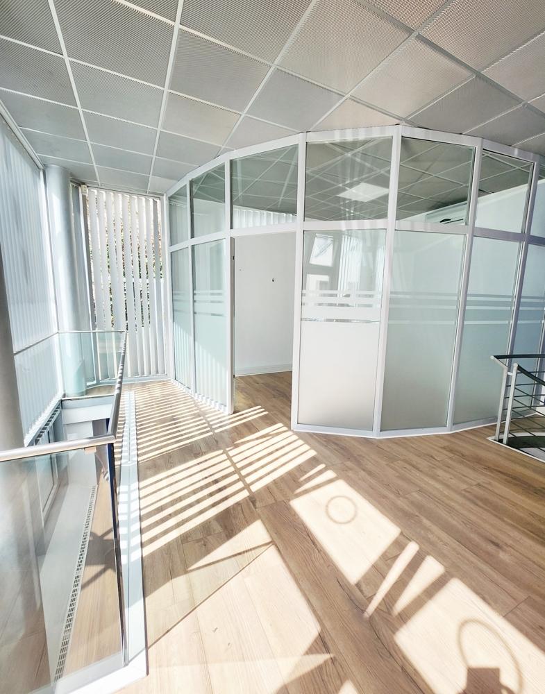 Büro EG