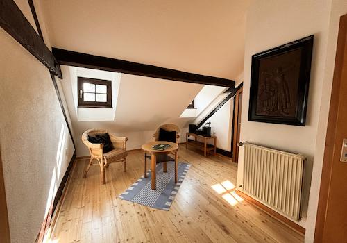 Durchgangszimmer DG
