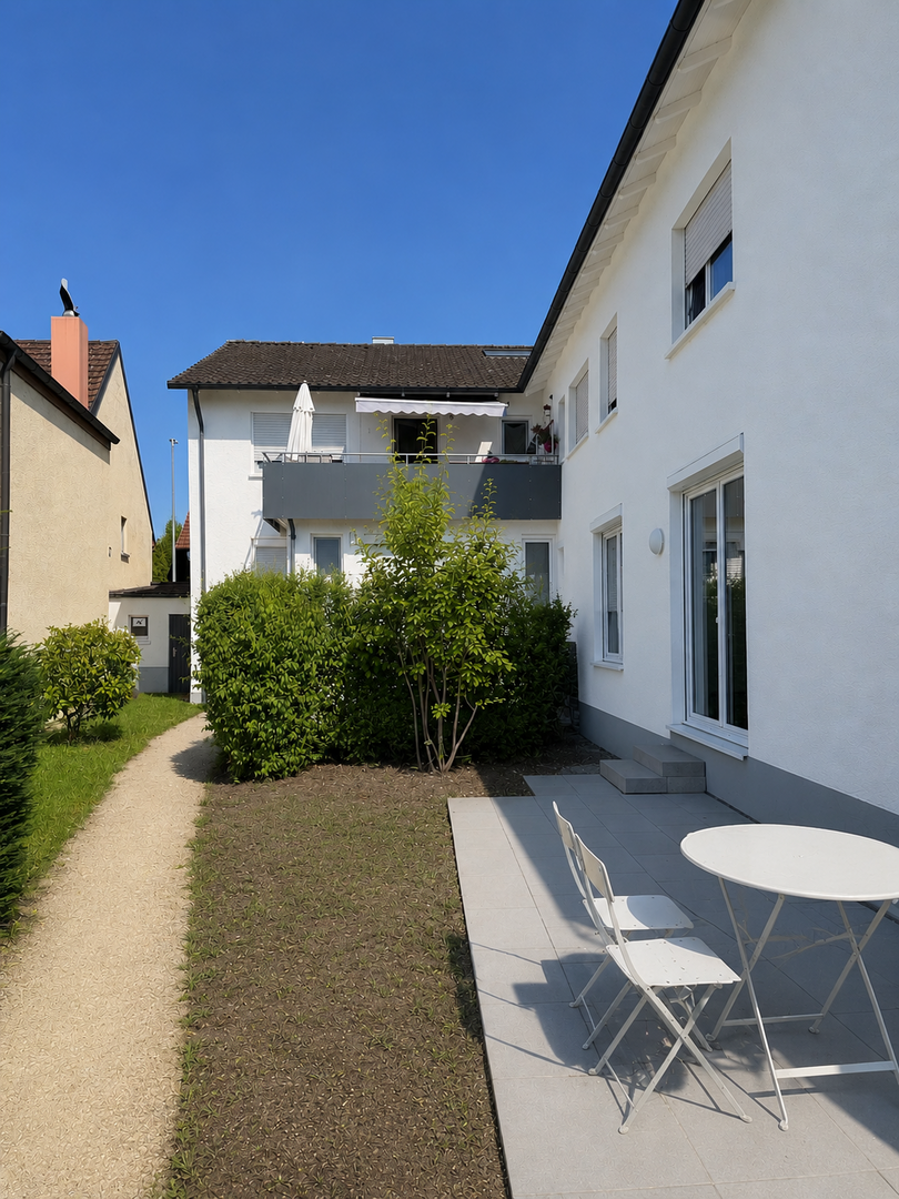 Terrasse mit Garten