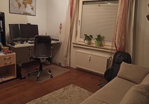 Kinder-/Arbeitszimmer