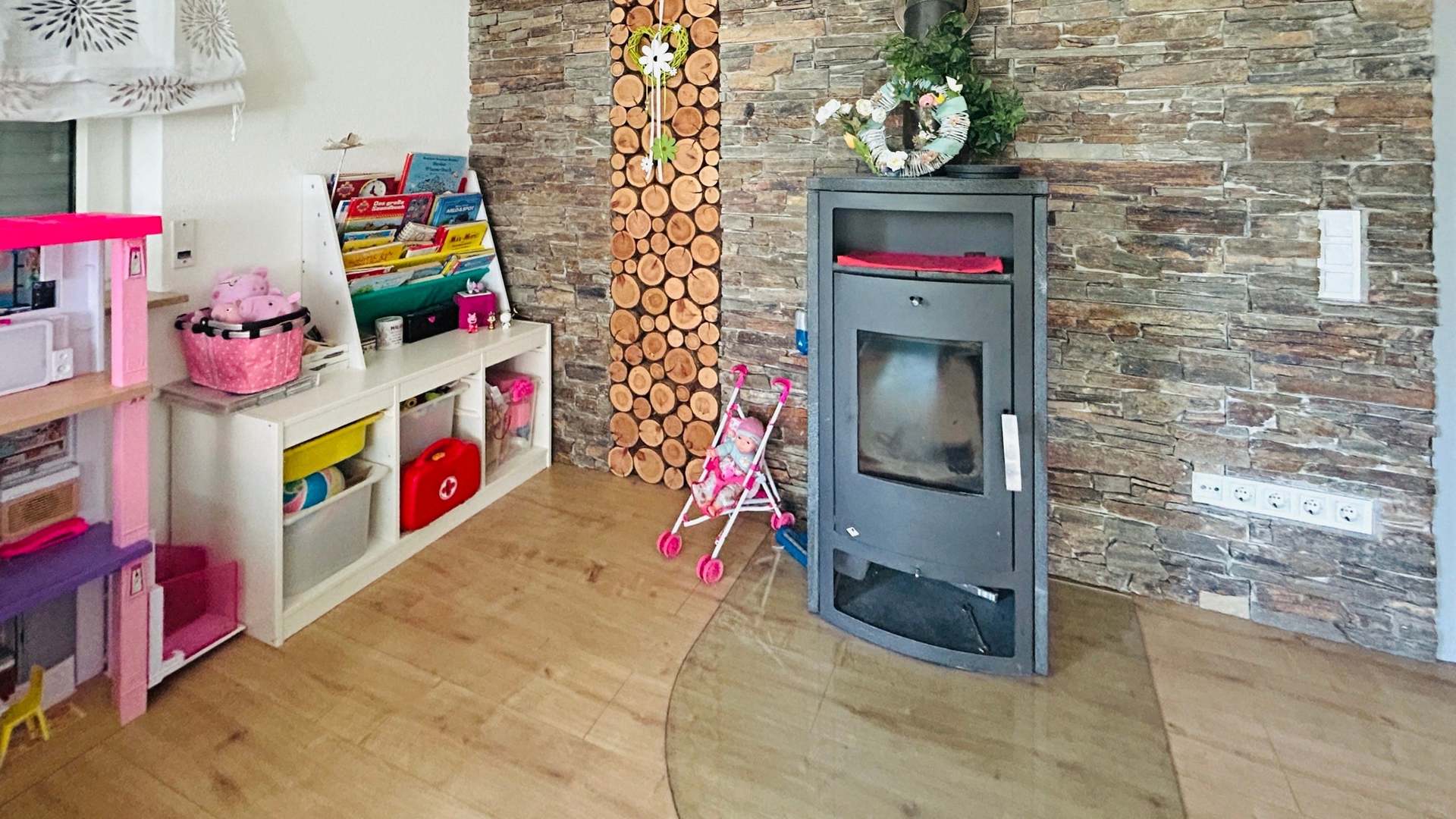 Kamin EG