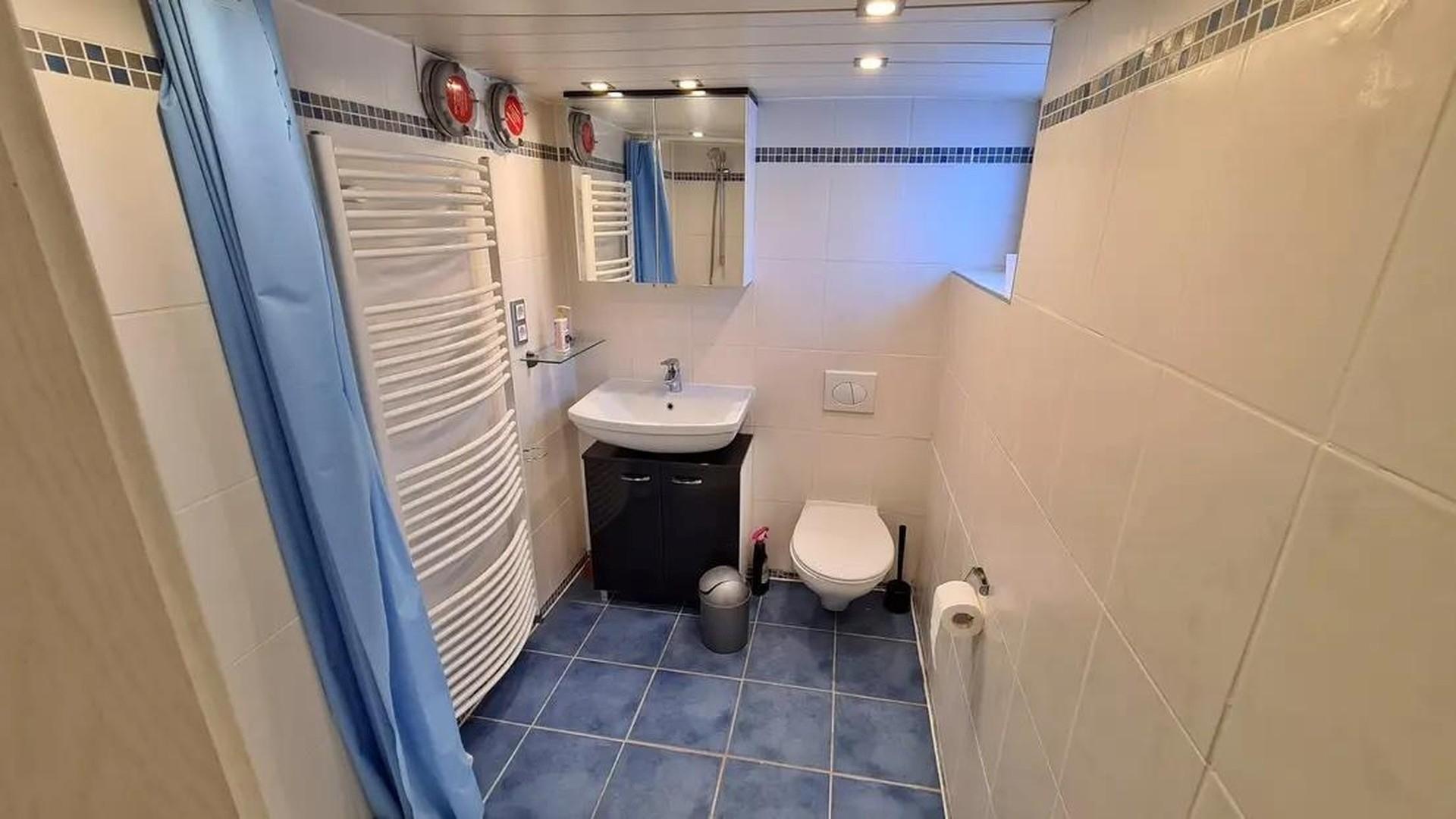 WC UG