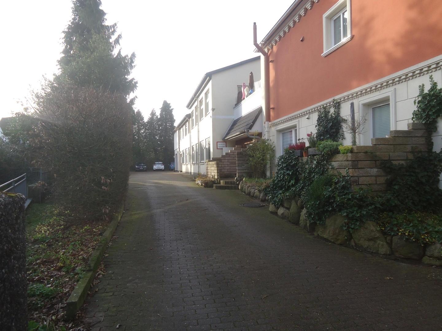 Zuwegung Hof
