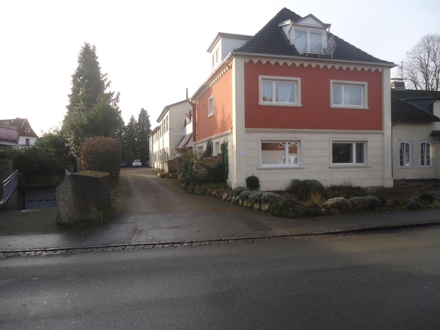 Zuwegung von der Straße