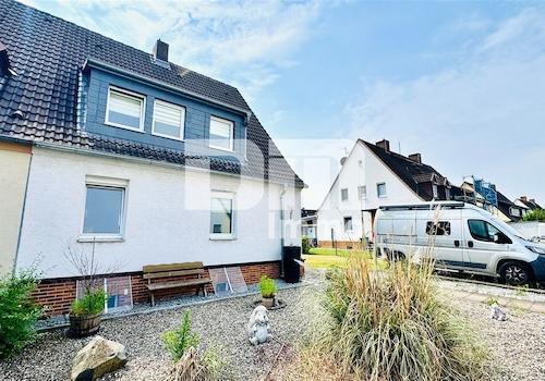 Frontansicht / PKW STellplatz
